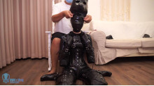 RUBBER K9 人形犬

